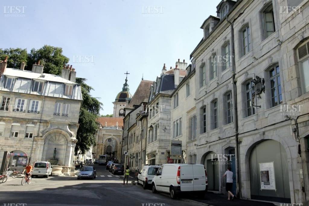 L'Appartement Du Voisin D'Hugo Besancon Ngoại thất bức ảnh