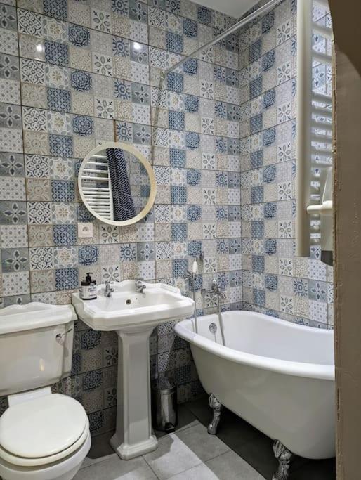 L'Appartement Du Voisin D'Hugo Besancon Ngoại thất bức ảnh